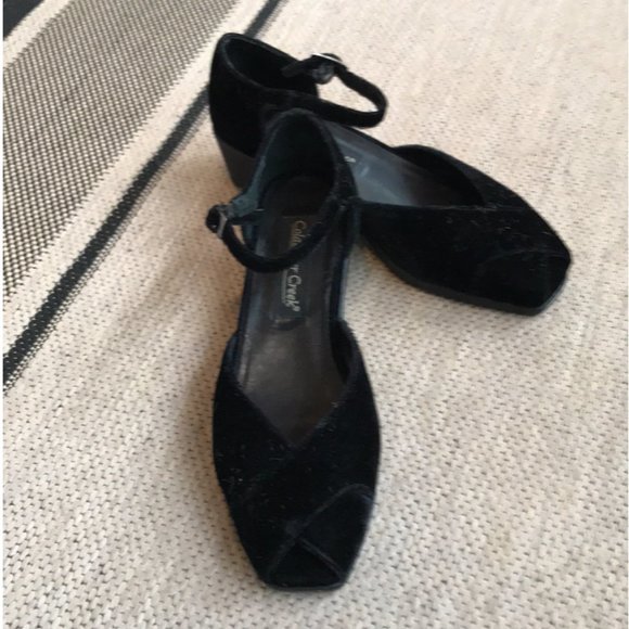 “Coldwater Creek” velvet peep toe wedges, almost new, 7.5 - Picture 1 of 11